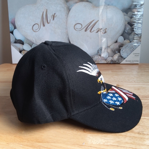 Baseball cap - Picture 3 of 3